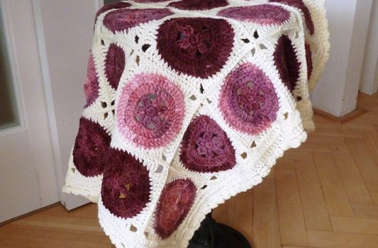 Baby Blanket with Burgundy Circles